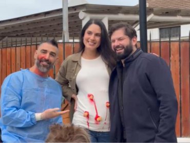 Presidente Gabriel Boric sorprende a niños en Viña del Mar en pleno Halloween