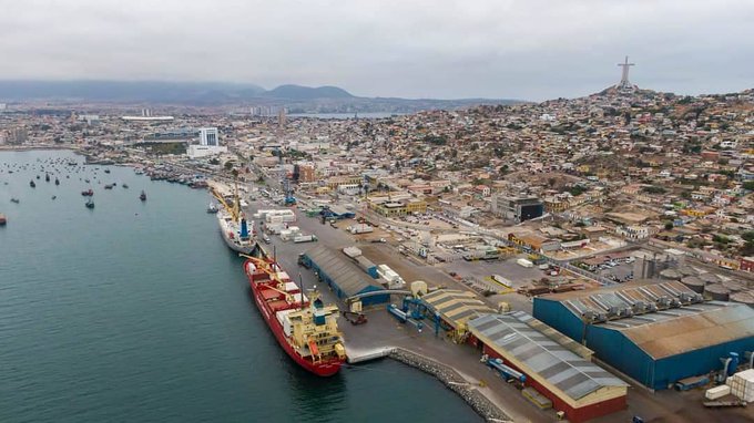 Designan a fiscal para dirigir investigación en los puertos de Antofagasta a Coquimbo ante creciente riesgo de tráfico de drogas