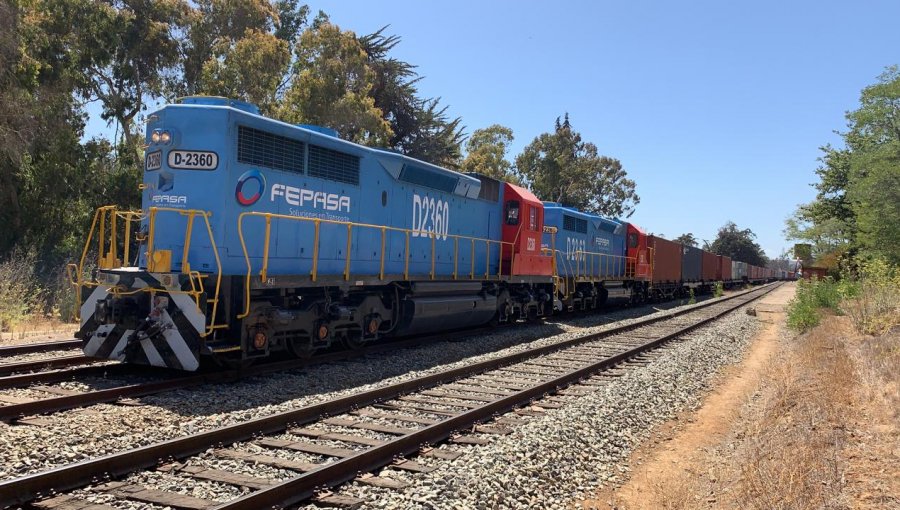 Hombre que yacía en la línea férrea de Quillota murió tras ser arrollado por un tren