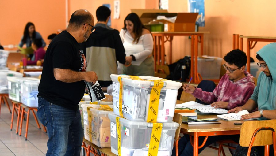 Diputado Diego Ibáñez insiste en el permiso laboral remunerado para vocales de mesa tras portazo del Ministro de Hacienda