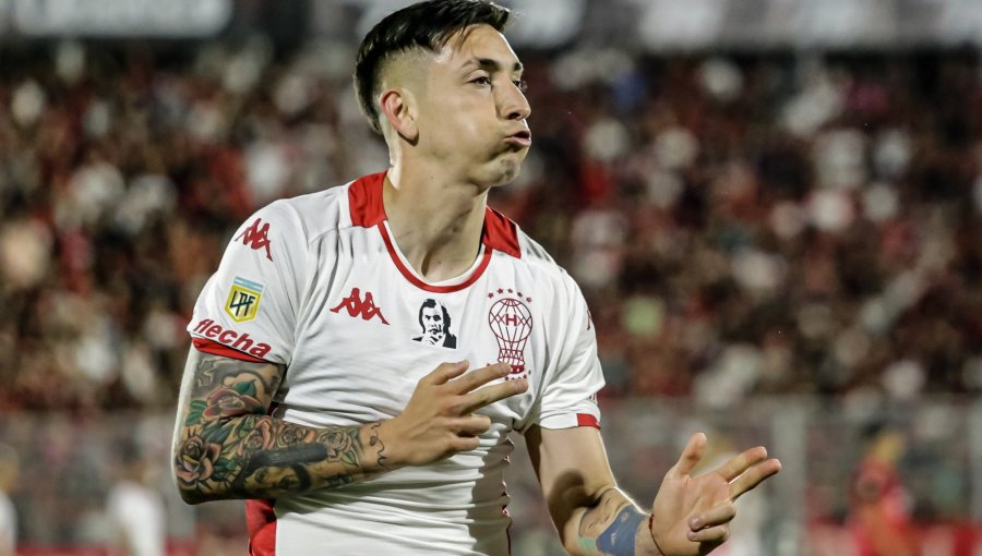 Rodrigo Echeverría convirtió un gol en el triunfo de Huracán ante Newell's en Argentina