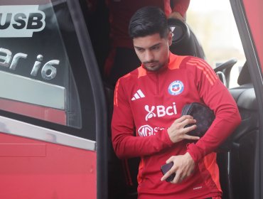 Williams Alarcón podría ser desconvocado de la nómina de la Roja tras sufrir lesión