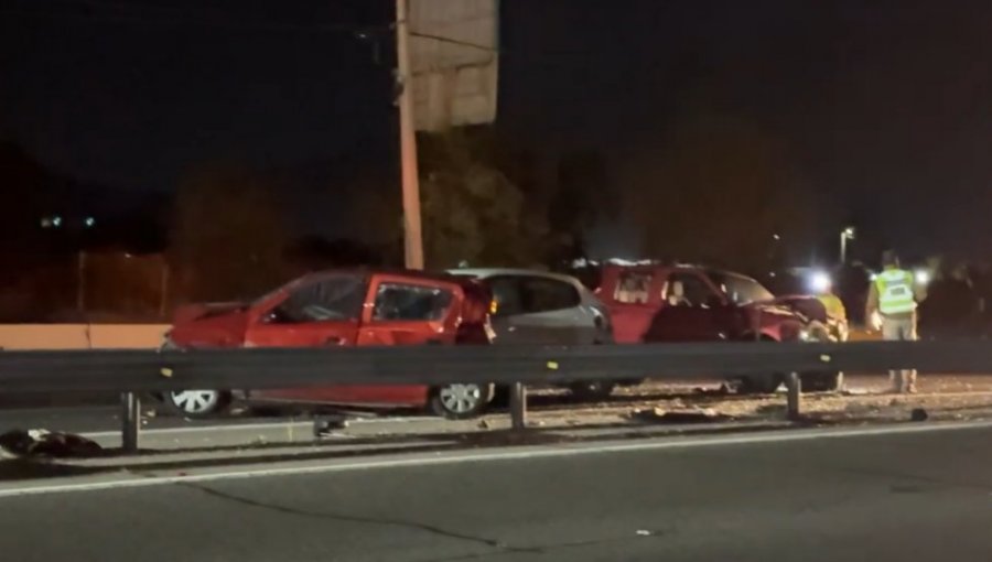 Conductor en estado de ebriedad provoca triple colisión en la ruta 68 de Pudahuel: dos niños resultaron heridos, uno en riesgo vital