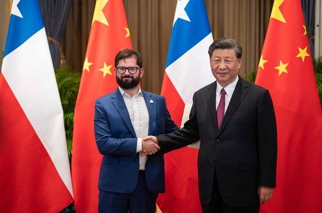 Presidente Boric confirma reunión con Xi Jinping en APEC y recalca que Chile está "construyendo una relación duradera" con China