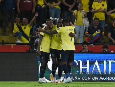 Ecuador goleó a Bolivia y sigue en la lucha por clasificar de manera directa al Mundial