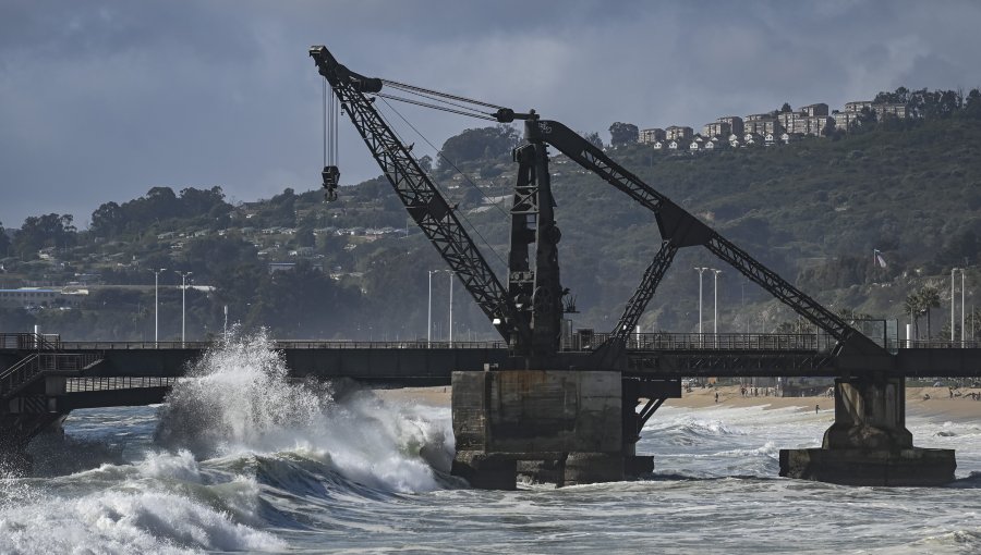 Emiten aviso de marejadas para el sector costero desde el Golfo de Penas hasta Arica y Archipiélago Juan Fernández