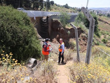 Próxima semana iniciarán los trabajos en ruta E30F de Concón afectada por socavón