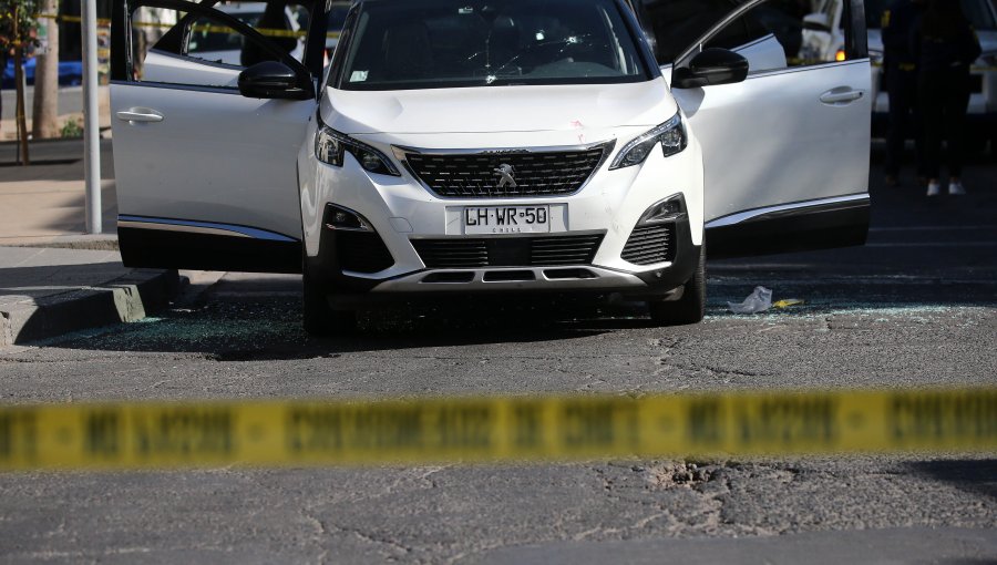 Suboficial retirado del Ejército se encuentra grave tras ser baleado en una encerrona en Santiago Centro