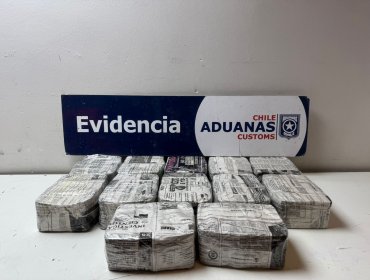 Chofer de bus boliviano quedó en prisión preventiva por contrabando de más de 1 millón de dólares en efectivo en Colchane