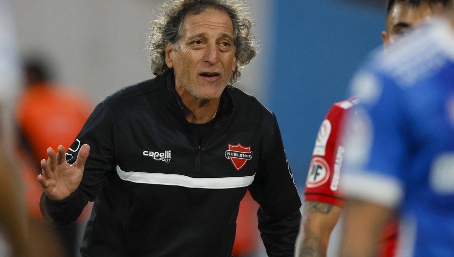 Técnico Mario Salas no seguirá en Ñublense tras perder la Copa Chile