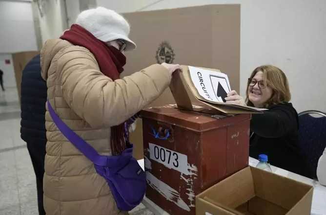 Orsi versus Delgado: Uruguay celebra elecciones presidenciales este domingo con empate técnico