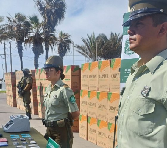 Capturan a tres contrabandistas de cigarrillos en Arica que lavaban activos comprando oro