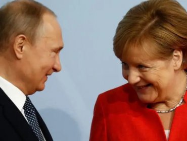 Angela Merkel defiende los acuerdos que firmó con Putin y el bloqueo a la entrada de Ucrania en la OTAN