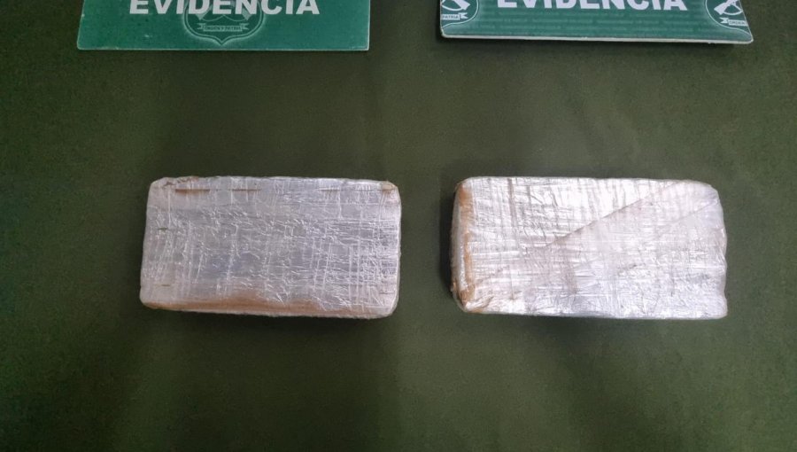 Carabineros detuvo a sujeto que portaba dos kilos de cocaína en su mochila en Puente Alto