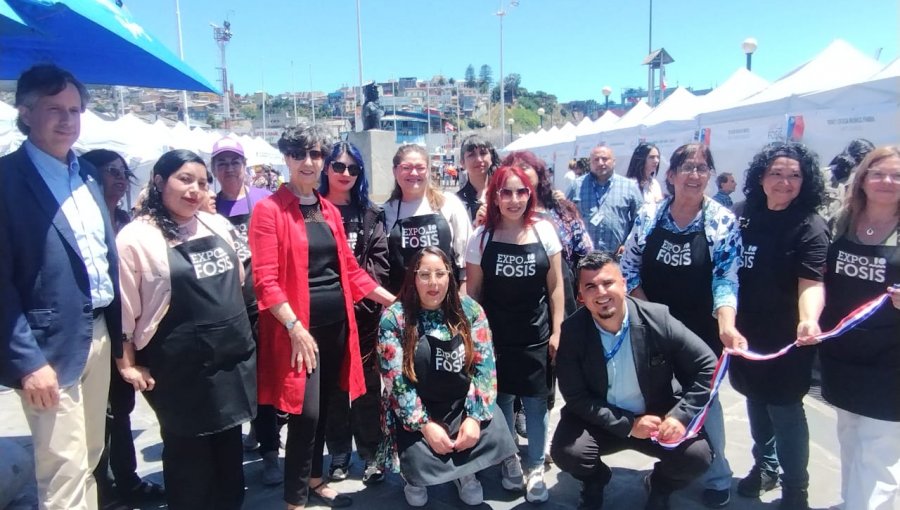 Senadora Allende por Expo Fosis Valparaíso: "Felicito el apoyo para las y los emprendedores de nuestra región"