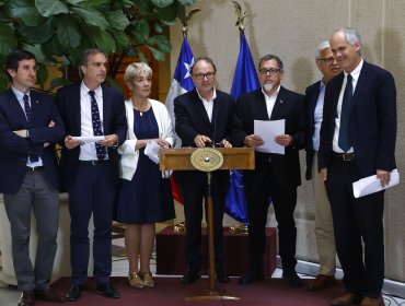 Grupo transversal de senadores presentan proyecto de ley para modernizar sistema político y electoral