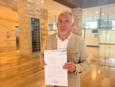 Alcalde de Algarrobo envía carta al Presidente Boric donde expone sus críticas a la "desigualdad" del fondo municipal