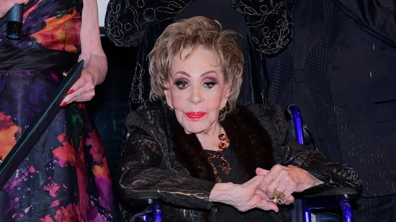 Muere a los 93 años Silvia Pinal, actriz mexicana y presentadora del programa «Mujer, casos de la vida real»