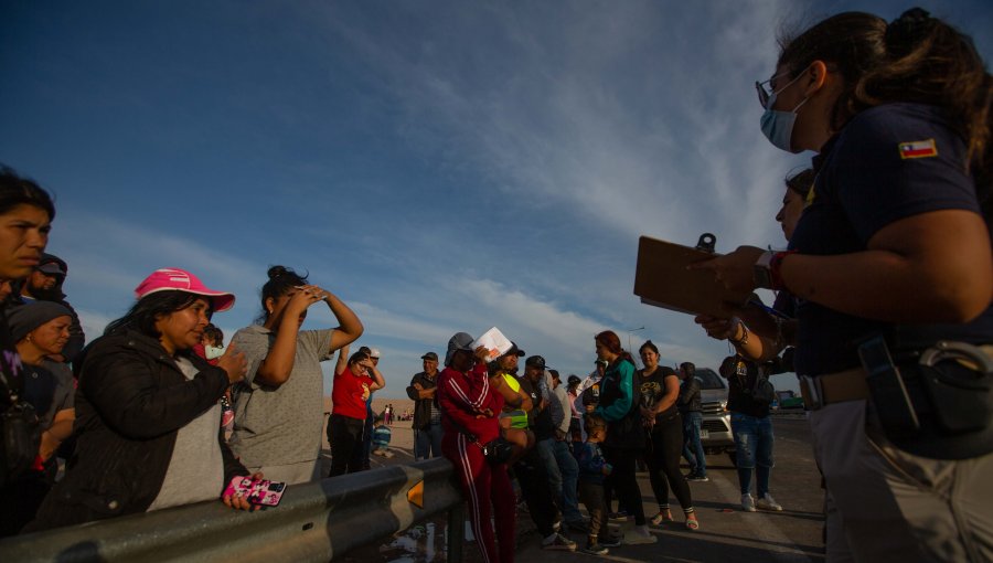 Gobierno por derechos de inmigrantes: "No se debe priorizar por nacionalidad o condición migratoria"