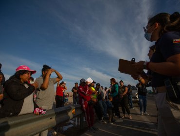 Gobierno por derechos de inmigrantes: "No se debe priorizar por nacionalidad o condición migratoria"