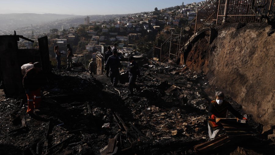 Fiscal descarta que inmobiliarias estén implicadas en incendios que han afectado a la región de Valparaíso