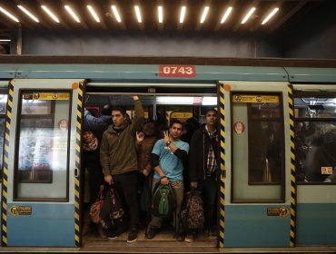 Metro de Santiago transportó a 60,3 millones de personas en octubre de este año