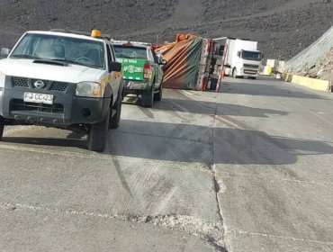 Tres personas fallecidas deja colisión entre camión y un vehículo en cercanías del Complejo Fronterizo Los Libertadores