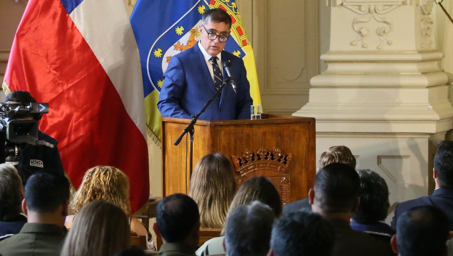 Mario Desbordes asume como Alcalde de Santiago: "Bienvenidos el debate y la discusión de ideas, fuera siempre la violencia"