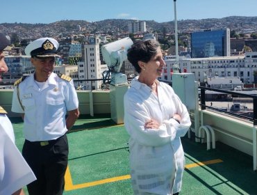 Senadora Isabel Allende llama a seguir invirtiendo en la construcción de buques "como el Almirante Viel”