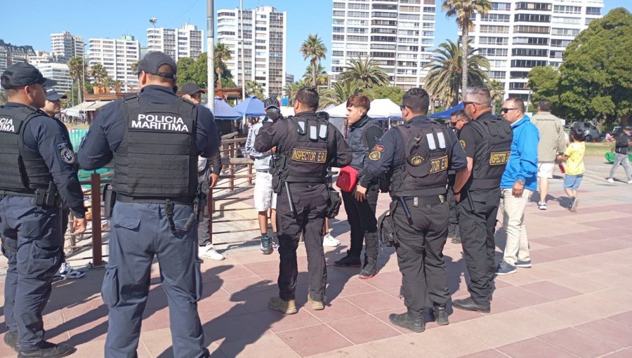 Intensifican operativos para combatir el comercio ambulante en la previa a las fiestas de fin de año en Viña del Mar