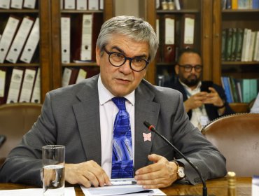 Ministro Marcel manifiesta que "sería absurdo" que republicanos defina destino de pensiones