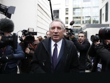 Presidente Macron nombra al líder del Movimiento Democrático, François Bayrou, como nuevo primer ministro