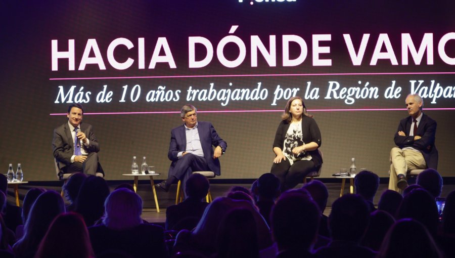 Aniversario de Piensa: Republicanos, PS, PC y RN coinciden en que a gobernadores les pena "una política clara de desarrollo regional"