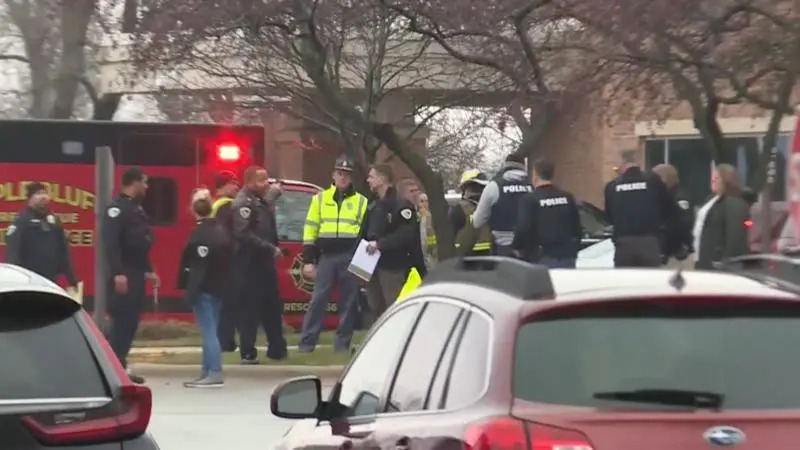 Tiroteo en una escuela de Wisconsin en EE.UU. deja al menos tres muertos y seis heridos