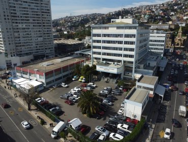 Crisis hospitalaria: Falta de especialistas en Hospital Van Buren de Valparaíso ha obligado a derivar pacientes a Viña y San Antonio