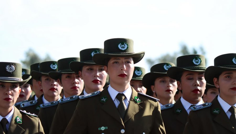 Con mayoría femenina: Egresan 503 nuevos Carabineros desde la Escuela de Formación