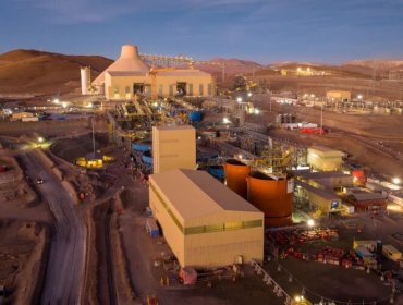 Codelco y Enami culminan proceso de compraventa del 10% de la minera Quebrada Blanca