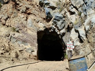 Diputados piden "el máximo de las sanciones posibles" tras muerte de dos trabajadores en faenas mineras ilegales en Hijuelas