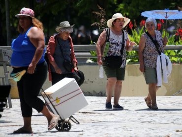 Ministerio de Salud entrega tips para identificar un posible golpe de calor debido a las altas temperaturas en la zona central