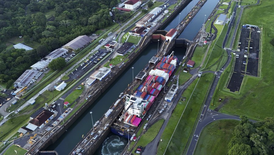 Chile respalda a Panamá frente a la advertencia de Trump de tomar el control del canal: "Los tratados reconocen su soberanía"