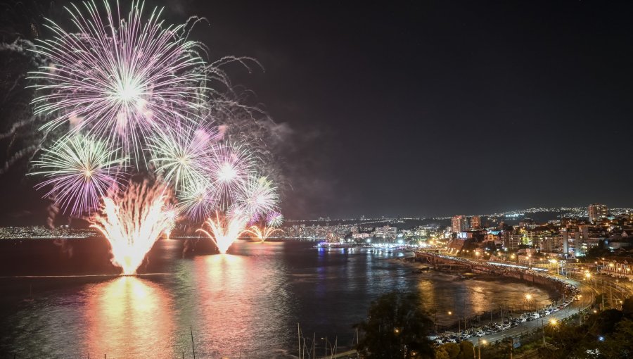 Ripamonti resuelve nuevo conflicto con fuegos artificiales y asegura show de Año Nuevo pese al rechazo de concejales de derecha