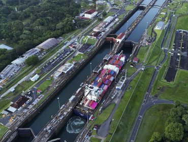 Chile respalda a Panamá frente a la advertencia de Trump de tomar el control del canal: "Los tratados reconocen su soberanía"