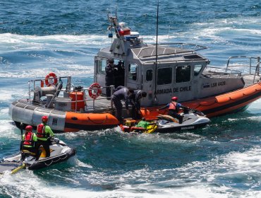 Amplio operativo de rescate en los roqueríos de Valparaíso tras la caída de una persona