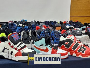 Mujer que vendía zapatillas falsificadas en San Antonio fue detenida tras ser denunciada por dos firmas internacionales