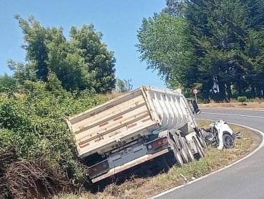 Tragedia en la víspera de Navidad: Fallece esposa e hijo de capitán de Carabineros tras accidente en Cañete