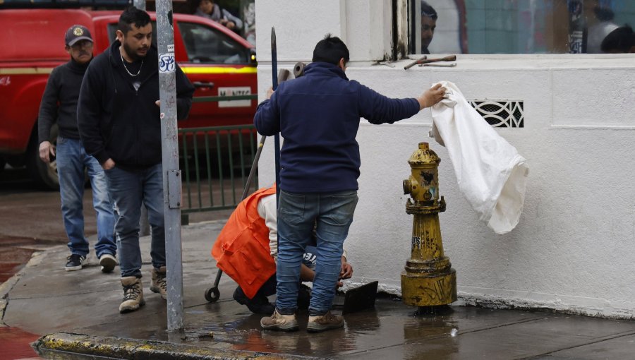 Región del Biobío: formalizan a bomberos que sacaron agua de un grifo la cual vendieron para el llenado de una piscina