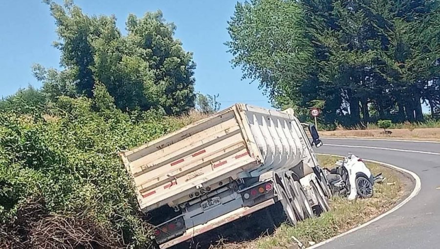 Tragedia en la víspera de Navidad: Fallece esposa e hijo de capitán de Carabineros tras accidente en Cañete