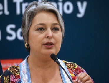 Ministra del Trabajo defiende dichos de Presidente Boric sobre las AFP y afirma que deberían "hacer una autocrítica"