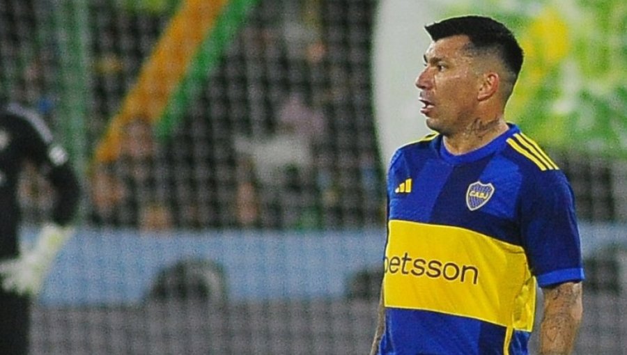 Gary Medel habría calificado de "un poco raro" a su entrenador en Boca Juniors