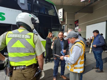 Intensifican fiscalizaciones en terminal de buses de Viña ad portas de celebraciones de Año Nuevo y la temporada estival